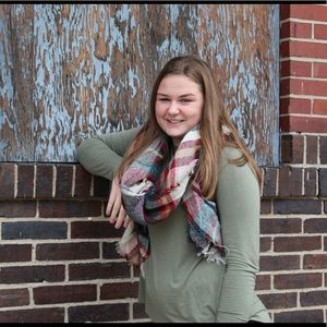 Meet your Posher, Lillian